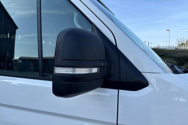 VOLKSWAGEN Crafter Photo 20