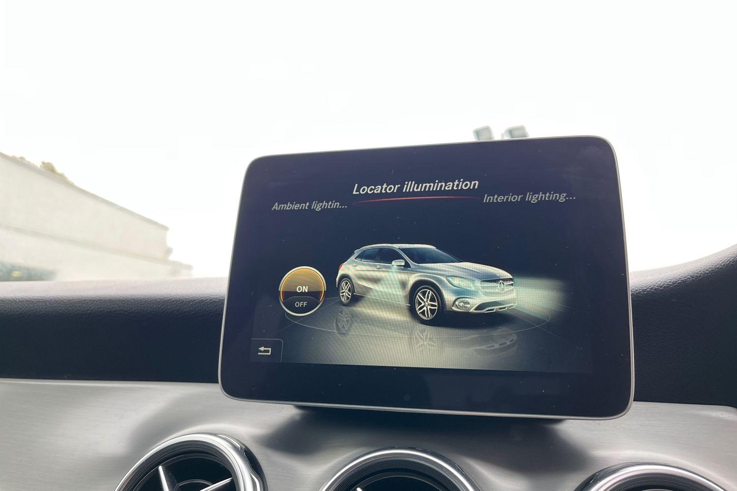 Mercedes-Benz GLA Photo 35
