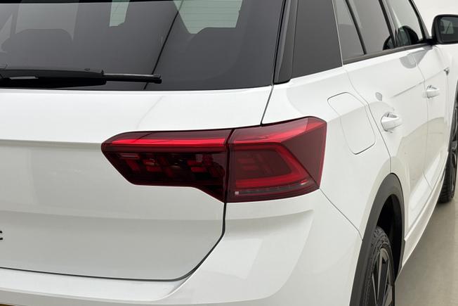 VOLKSWAGEN T-Roc Photo 18