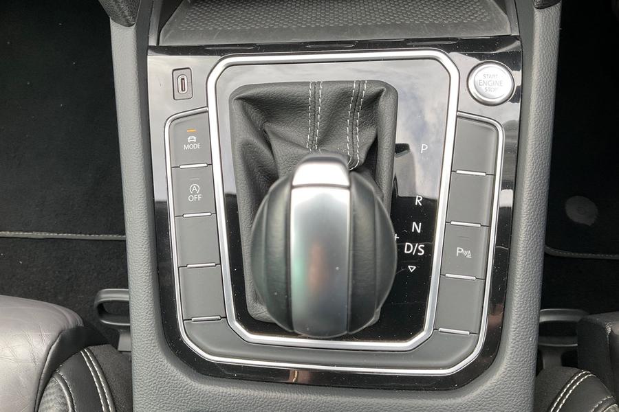 Volkswagen PASSAT Photo autoimg-ce27919b4943b911808530eb4d234ac523accb2c.jpg