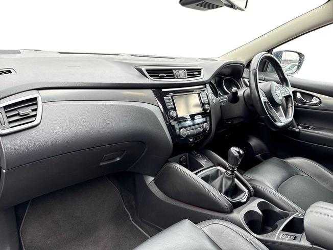 NISSAN Qashqai Photo 2