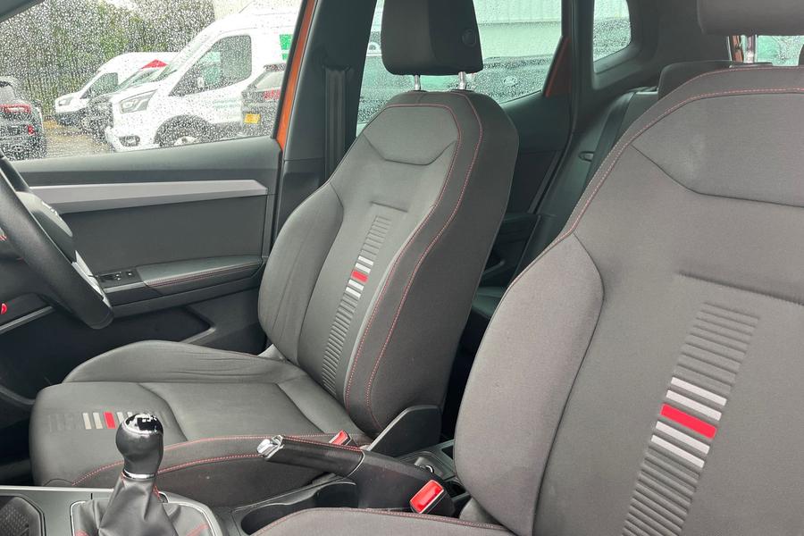 SEAT Arona Photo autoimg-ce2ecc610a4765344c5f16dfc894cca9154fc861.jpg