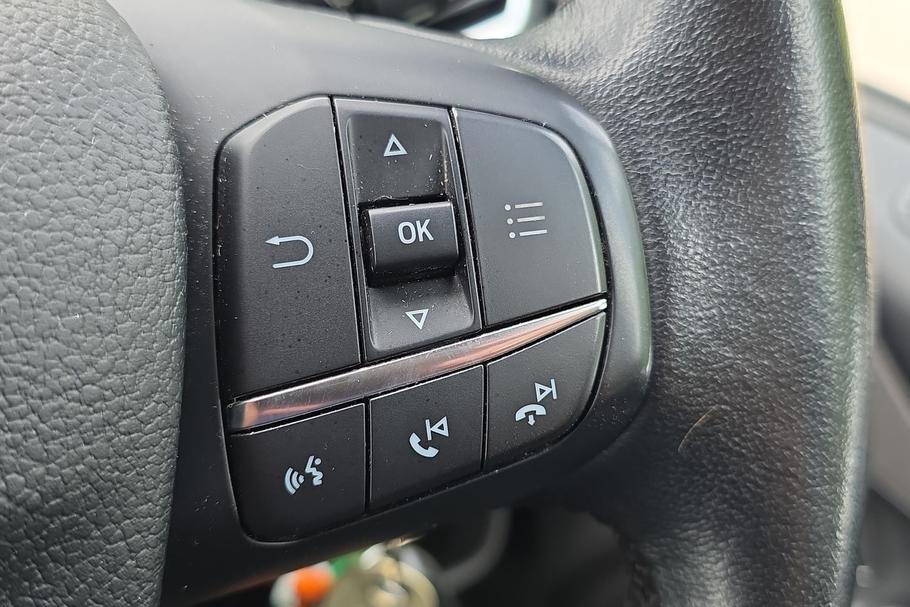 Used Ford TRANSIT CUSTOM WR70GVY 32