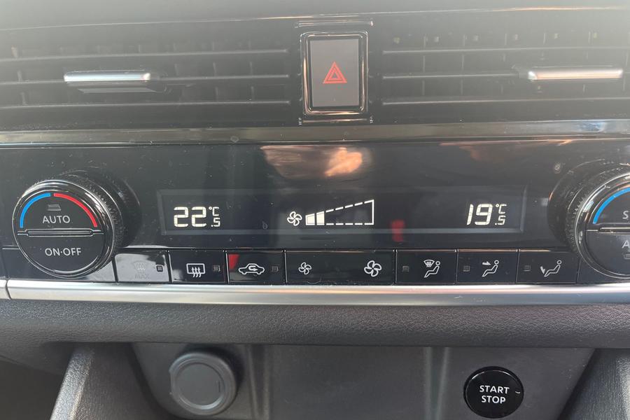 Nissan QASHQAI Photo autoimg-ce3de8fd6d1409cbfe6577b0af4dd711f21c95a0.jpg