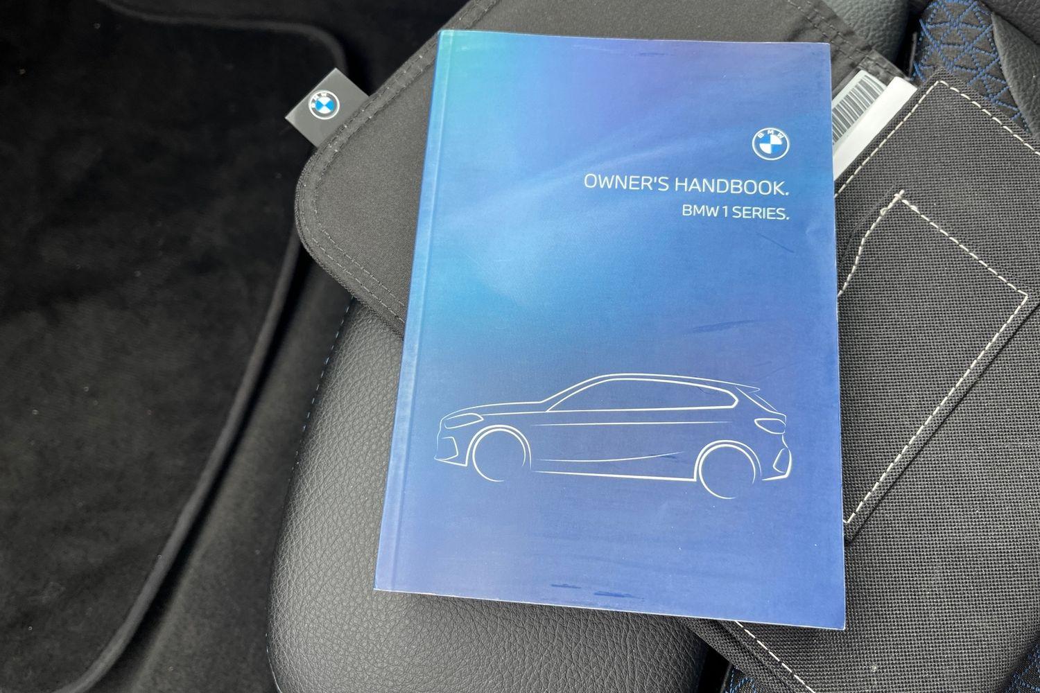 BMW 1 SERIES Photo 21