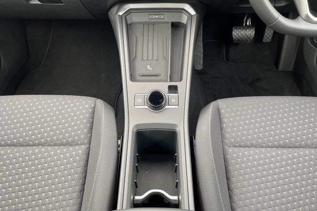 VOLKSWAGEN T-Roc Photo 25