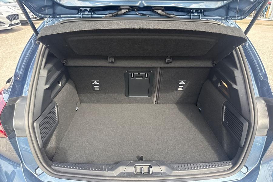 Ford FOCUS Photo autoimg-ce416bee7bf6008555dee7ae9406cd83e2dd19fd.jpg