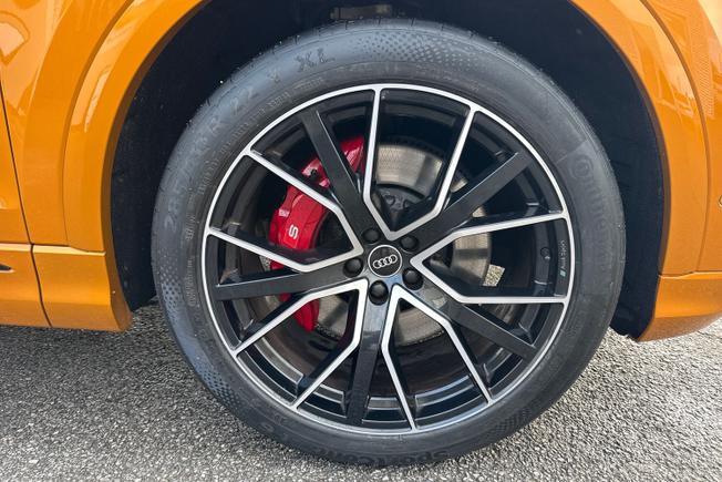 Audi SQ8 Photo 31