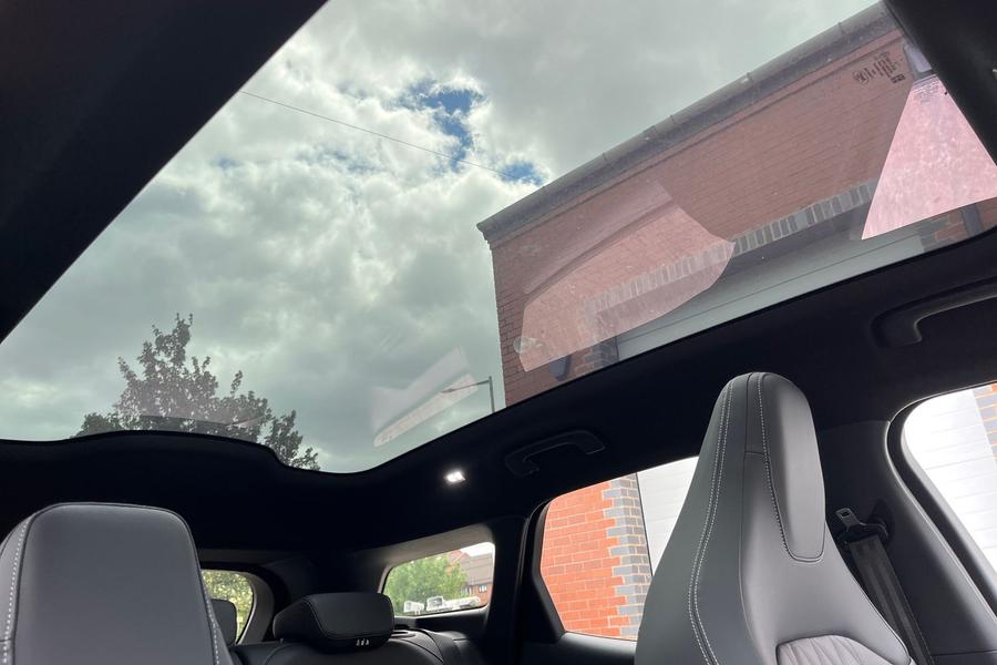 Ford EXPLORER Photo autoimg-ce44b3254e0b09724b353bc045d4f5fde48f60e8.jpg