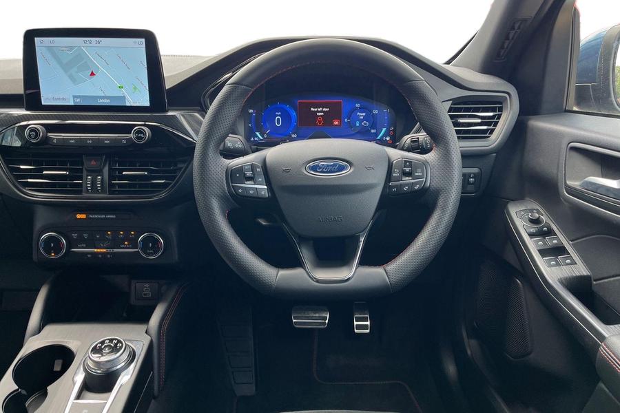 Ford Kuga Photo autoimg-ce46bcd988f07cb8026e3ff958aed76ddb170001.jpg