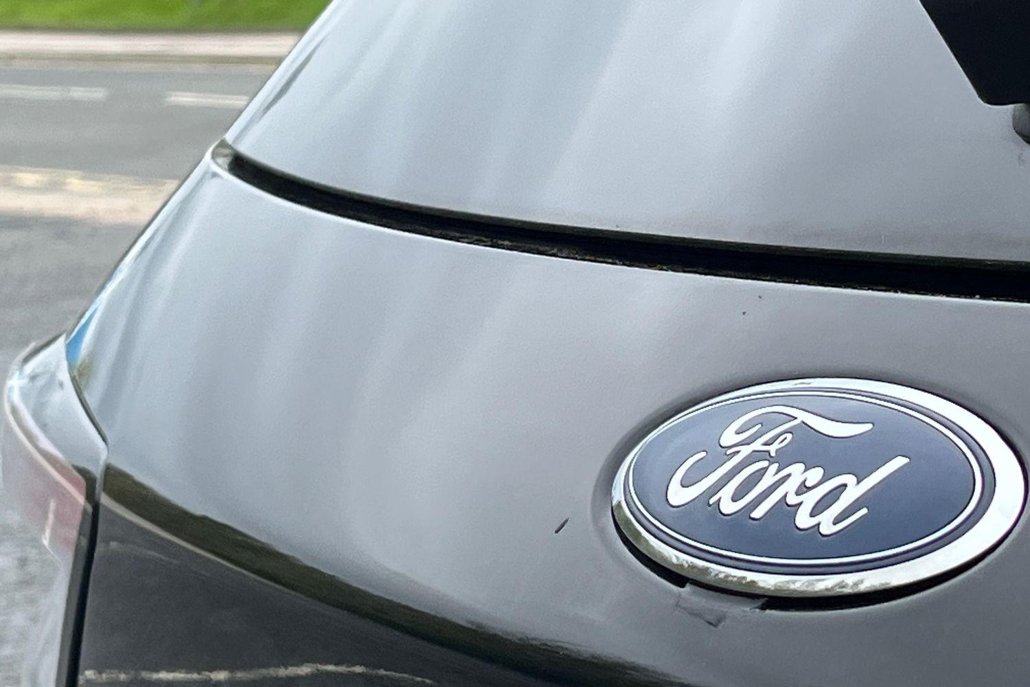 Ford KUGA Photo 39