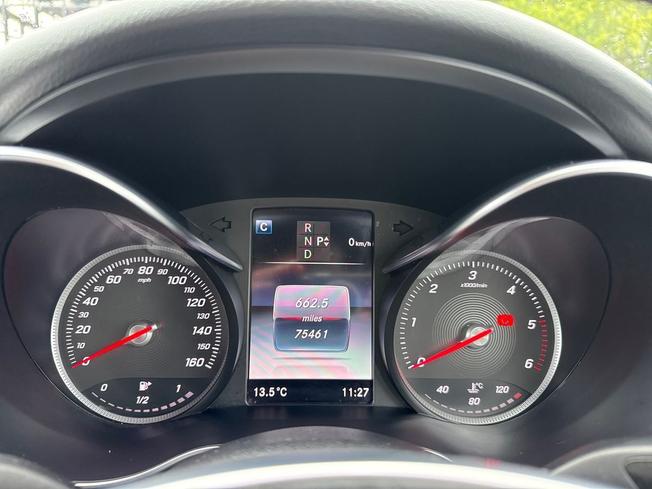 MERCEDES-BENZ C Class Photo 15