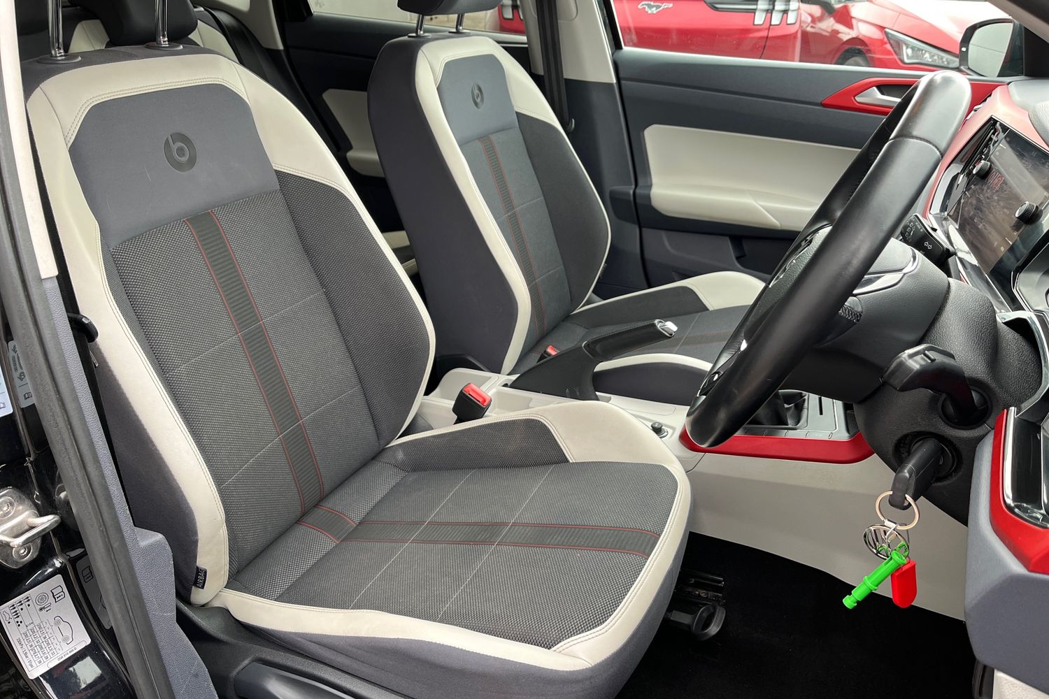 Volkswagen POLO Photo 16