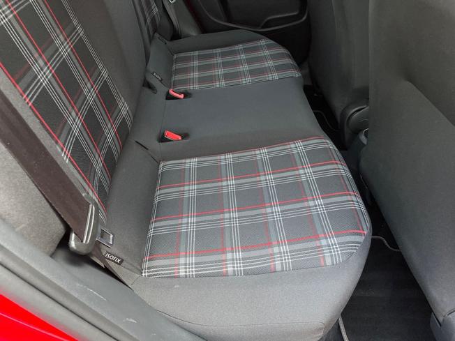 VOLKSWAGEN UP Photo 31