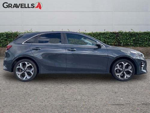 Kia CEED Photo autoimg-ce4c53451f866069273b02d5d628f6b21fbc8a0c.jpg