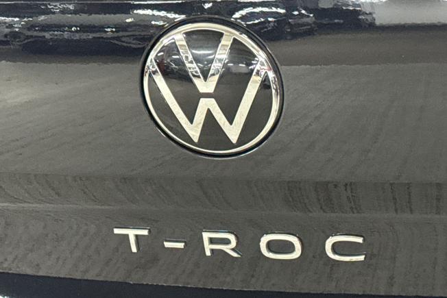 VOLKSWAGEN T-Roc Photo 27