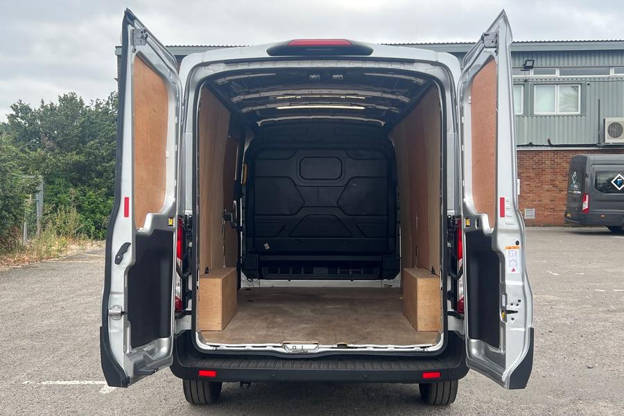 Ford TRANSIT Photo autoimg-ce501723496bffc80cce5f55fdc29a0803a34a42.jpg