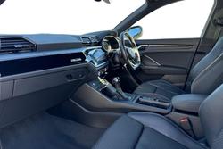 Audi Q3 Photo 2