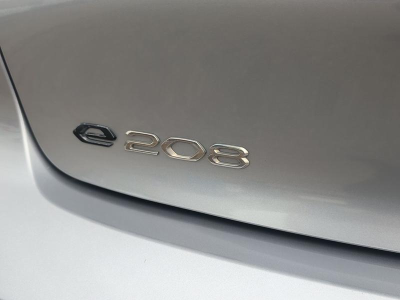 Used Peugeot E-208 YA70HHM 28