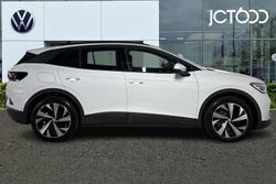 VOLKSWAGEN ID.4 Photo 4