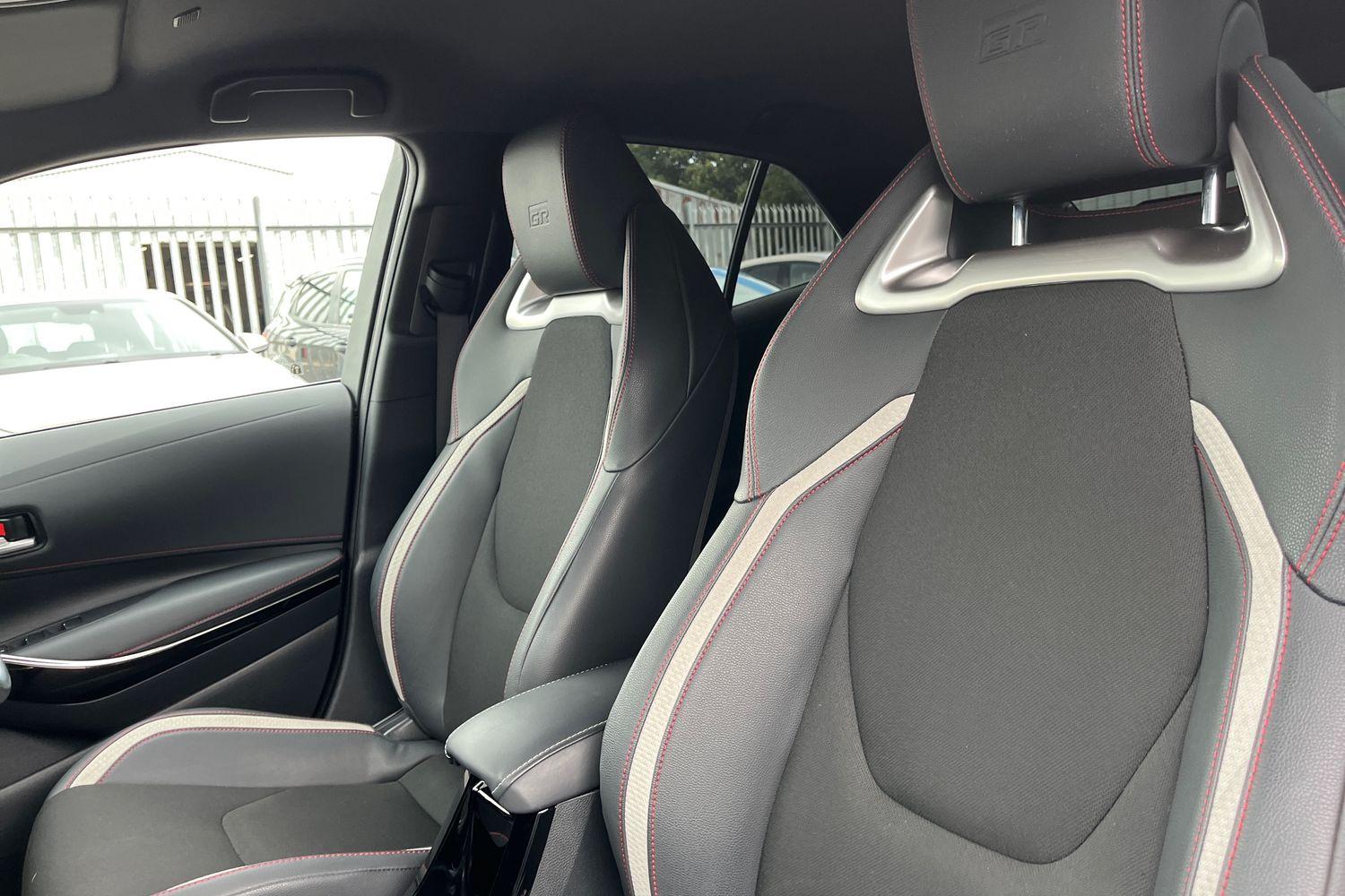 Toyota Corolla Photo 18