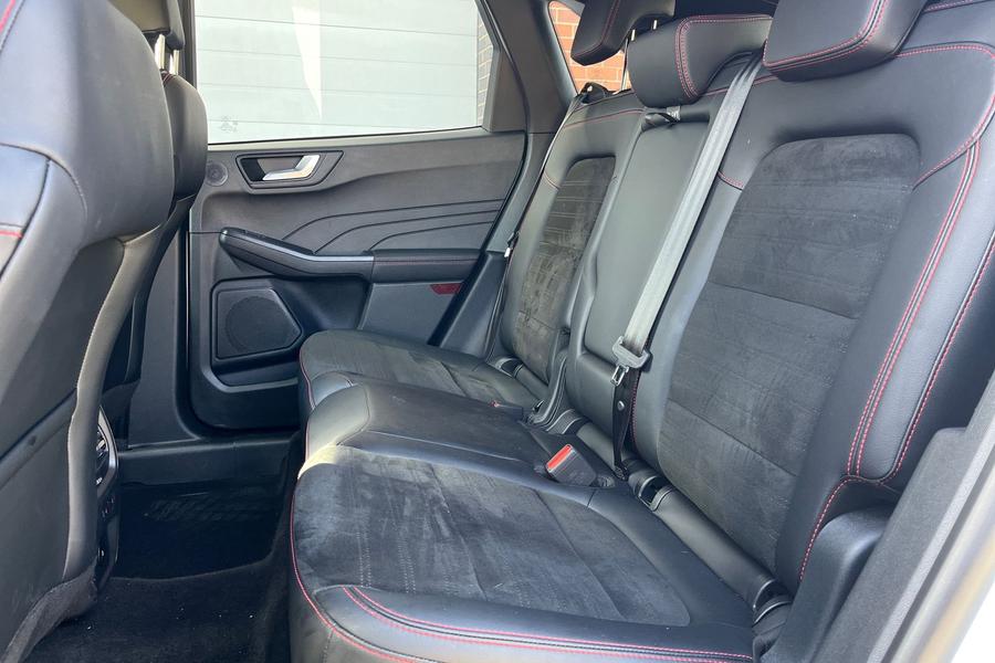 Ford KUGA Photo autoimg-ce596149ac8aabb94182dd9623b56259f3caa0ca.jpg