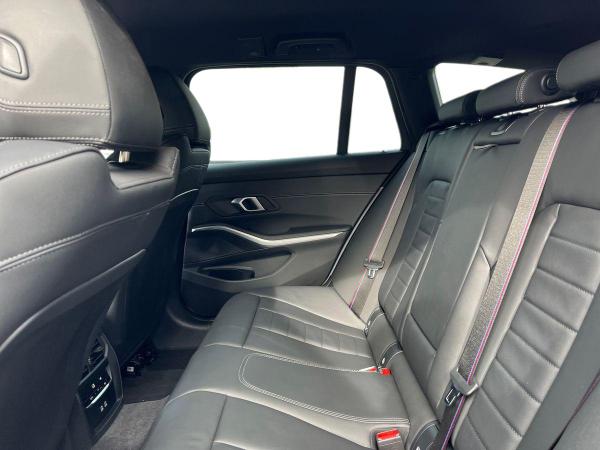 BMW 3 Series Photo autoimg-ce5be150b5c0164a86885794b9276e954460612a.jpg