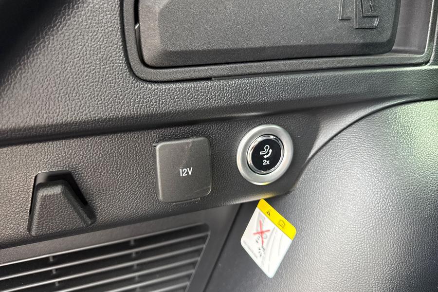 Ford KUGA Photo autoimg-ce5d4903a08eab996cbb8d59385a90c634a2d894.jpg