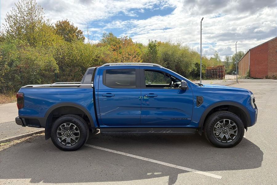 Ford RANGER Photo autoimg-ce651063d55694c3235ac47fbec4cc86c490d803.jpg