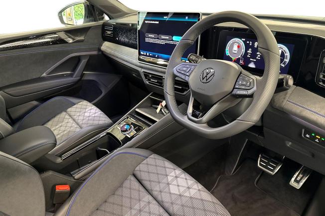 VOLKSWAGEN Tiguan Photo 6