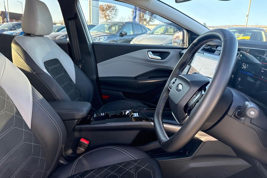 Ford PUMA Photo autoimg-ce6e1ae31978f834277edb4f51cf8185e2ea3138.jpg