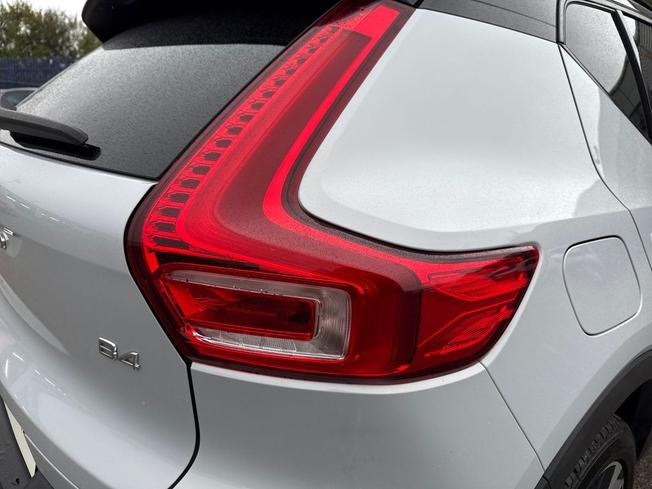 VOLVO Xc40 Photo 18