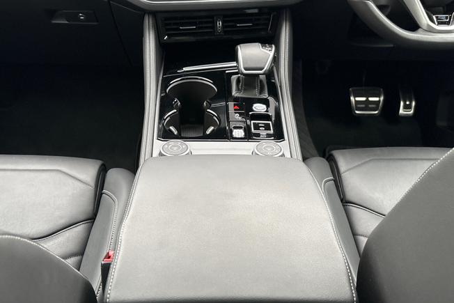 VOLKSWAGEN Touareg Photo 33