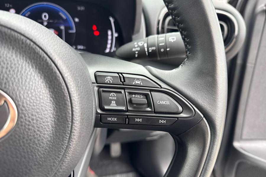 Toyota YARIS CROSS Photo autoimg-ce774e367909d68f6272e40482bfddf9650e9dc2.jpg