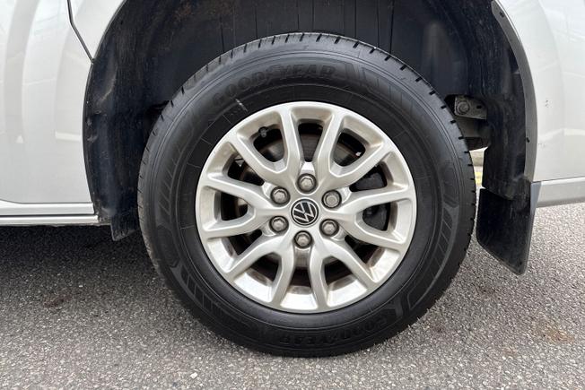 VOLKSWAGEN Transporter Photo 24