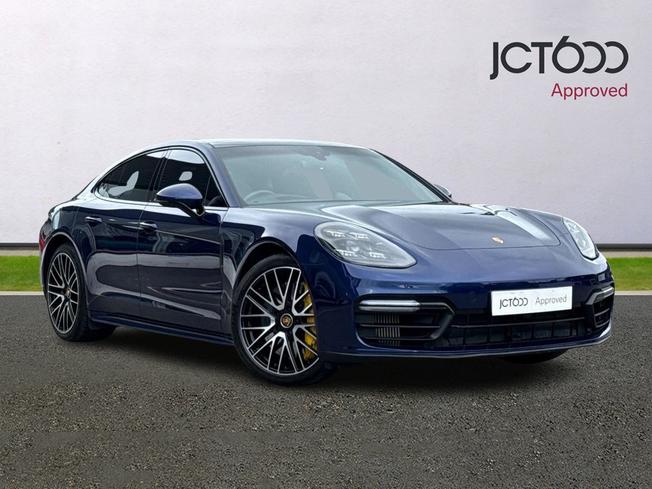 PORSCHE Panamera Photo 1