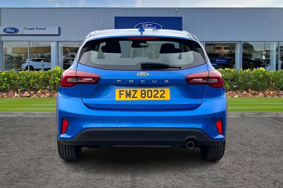 Ford Focus Photo autoimg-ce7cbaf88ba0059e96ca4a5065c41da90ccca3cd.jpg