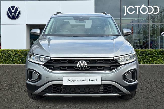 Volkswagen T-Roc Photo 8