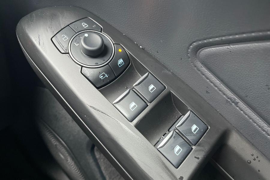 Ford FOCUS Photo autoimg-ce7f3c46f7e0b480040820b096dd2f89e6a3ca6f.jpg