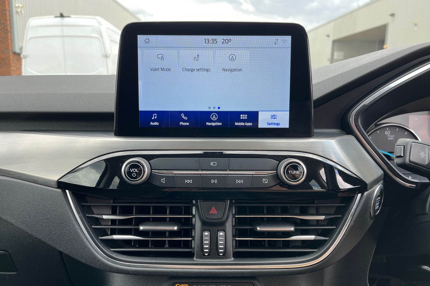 Ford Kuga Photo 36