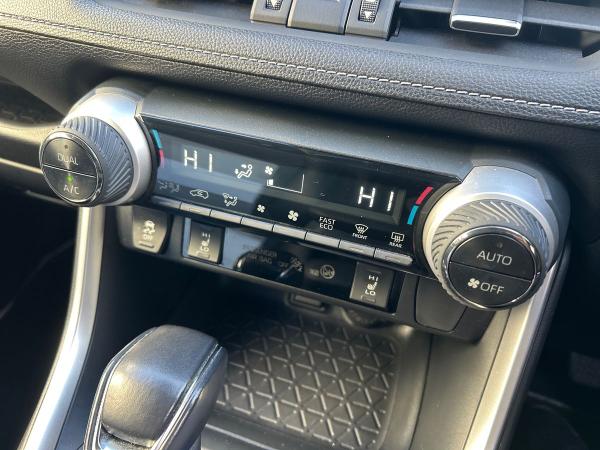 Toyota RAV4 Photo autoimg-ce865a5beee6f3fc635351e697dd7bc02b9a1903.jpg