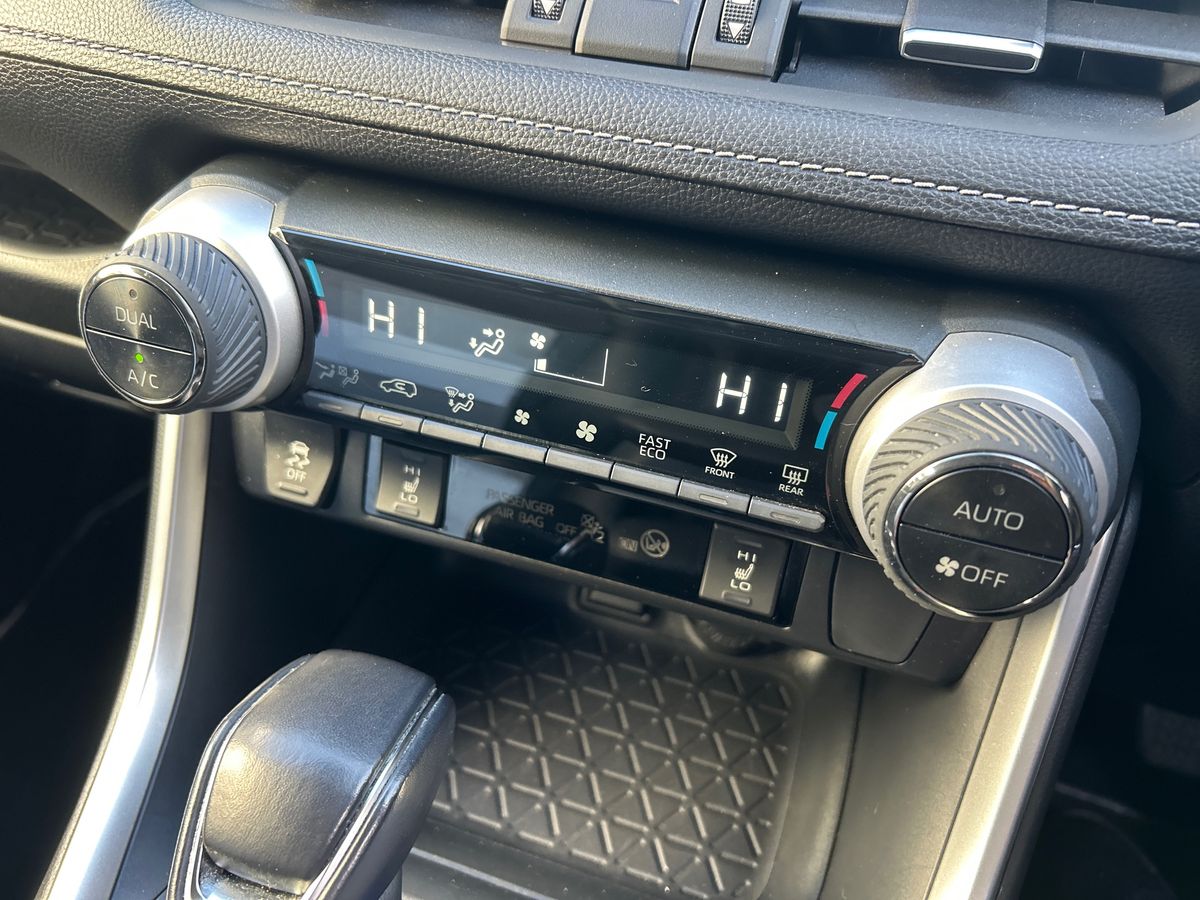 Toyota RAV4 Photo 11