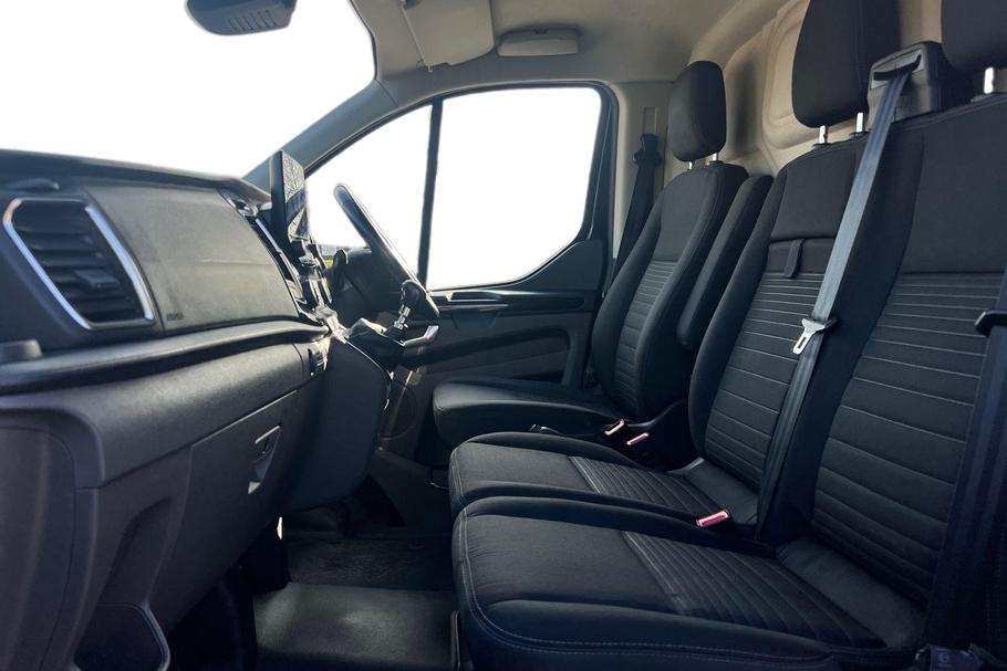 Used FORD TRANSIT CUSTOM YR70ZBN 9