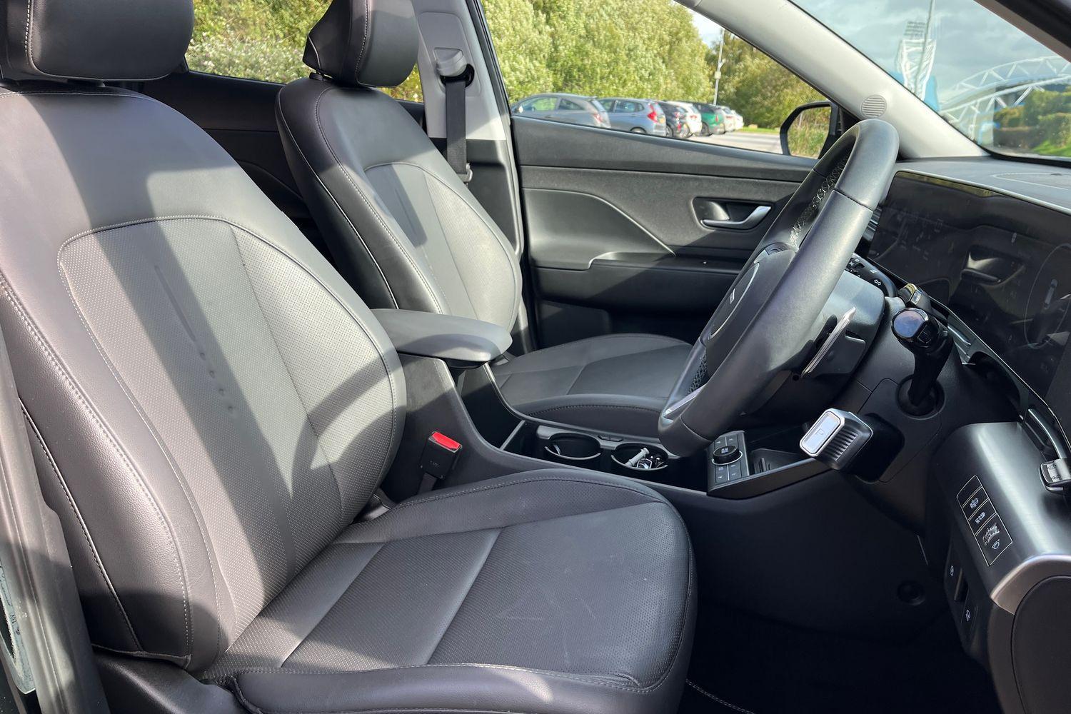 Hyundai KONA Photo 16