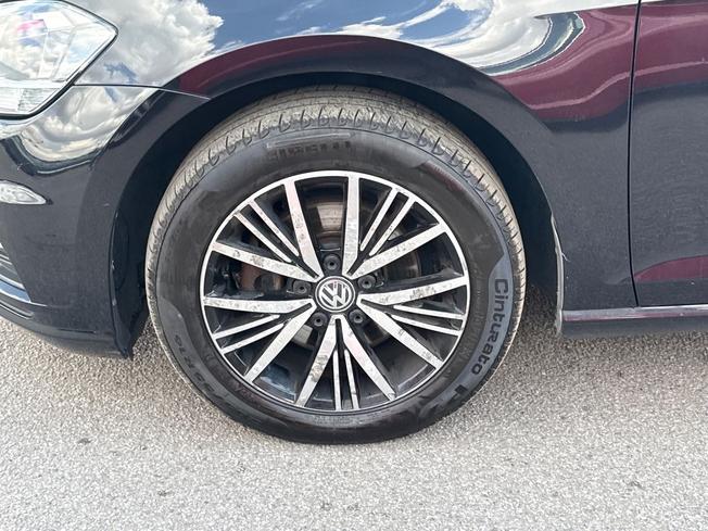 VOLKSWAGEN Golf Photo 26