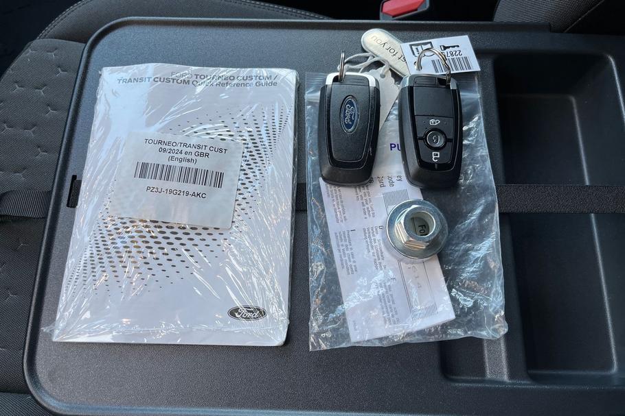 Used FORD TRANSIT CUSTOM WN75AWJ 35