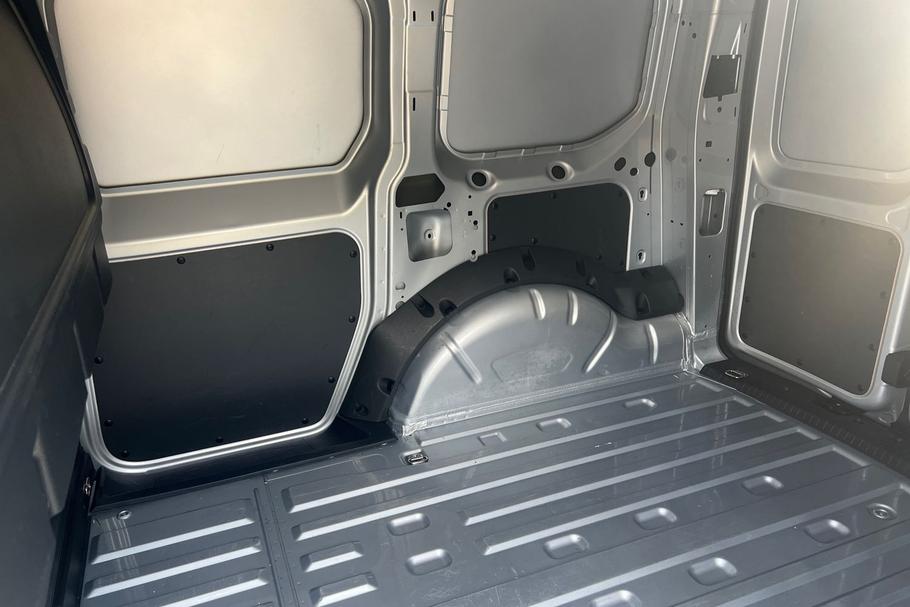 Used FORD TRANSIT CONNECT HS25CHD 23