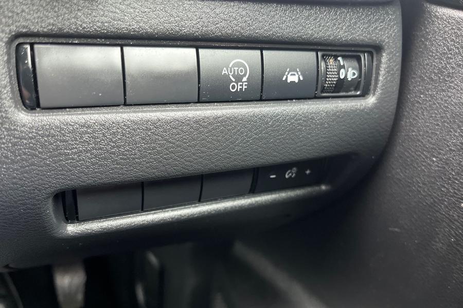 Nissan QASHQAI Photo autoimg-ce9087f1e89b9cf14eecebb4bf9adb8ea6a758dc.jpg