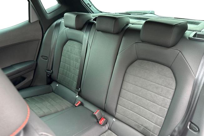 SEAT Ibiza Photo 9