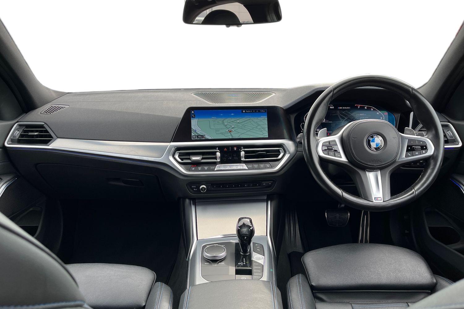 BMW 3 Series Photo 9